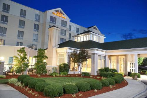 Hilton Garden Inn Charlotte North - main image