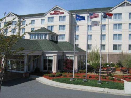 Hilton Garden Inn Charlotte North - image 2