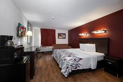 Red Roof Inn Charlotte - University - image 18