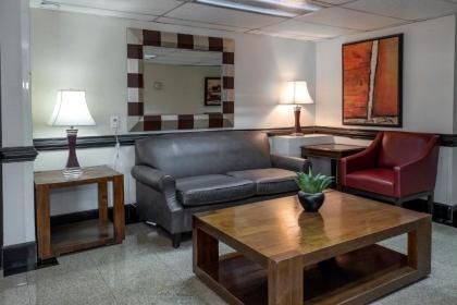 Red Roof Inn Charlotte - University - image 2