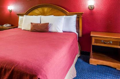 Rodeway Inn Charlotte - image 5