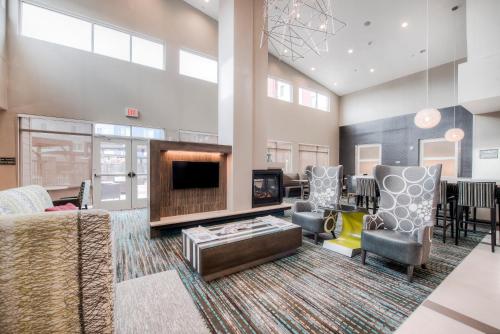 Residence Inn by Marriott Charlotte Airport - image 5