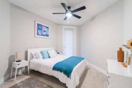 Luxury Dilworth 1BR   Near Food Shops  Greenway