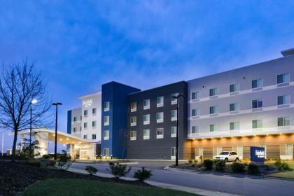 Fairfield Inn & Suites by Marriott Charlotte University Research Park - image 5