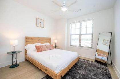 Viagem Delightful 1BR Bright with Balcony