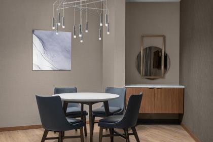 AC Hotel by Marriott Charlotte Ballantyne - image 17