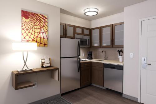 Staybridge Suites Charlottesville Airport an IHG Hotel - image 4