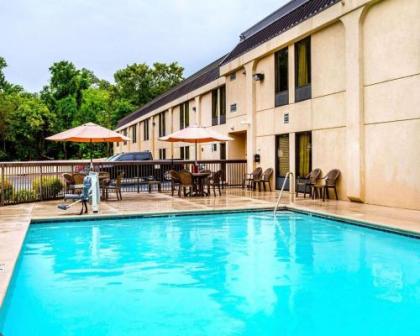 Clarion Inn near Lookout Mountain - image 2