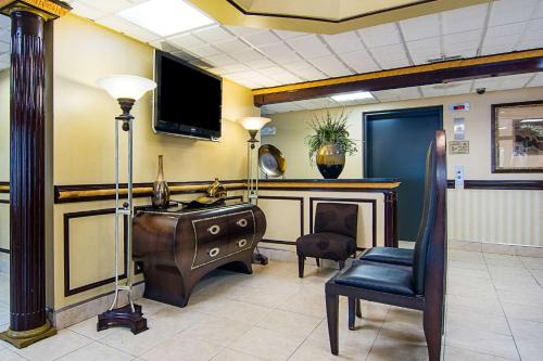 Quality Inn & Suites Chattanooga - image 3