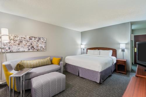Courtyard by Marriott Chattanooga Downtown - image 4