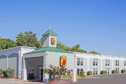 Super 8 by Wyndham Chattanooga/Hamilton Place - image 3