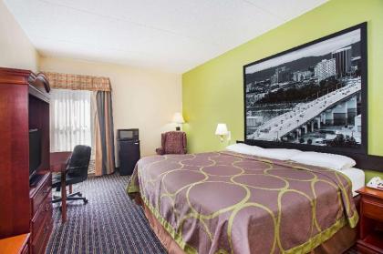 Super 8 by Wyndham Chattanooga/Hamilton Place - image 5