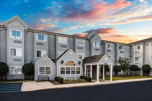 Microtel Inn by Wyndham Chattanooga Hamilton Place - main image