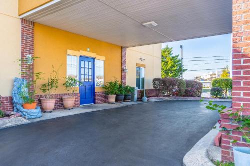 Americas Best Value Inn - Chattanooga - image 5