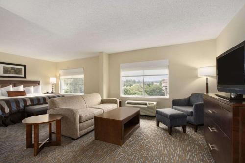 Wingate by Wyndham - Chattanooga - image 2