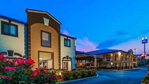 Best Western Royal Inn - image 2