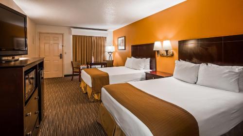 Best Western Royal Inn - image 4