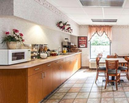 Econo Lodge Lookout Mountain - image 2