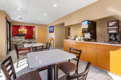 Econo Lodge Lookout Mountain - image 5