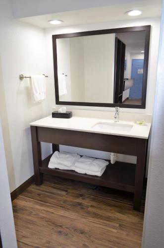 Athena Inn Chattanooga - image 2