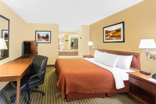 Howard Johnson by Wyndham Chattanooga Lookout Mountain - image 5