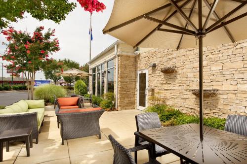 Hilton Garden Inn Chattanooga/Hamilton Place - image 4