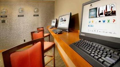 DoubleTree by Hilton Chattanooga Downtown - image 2