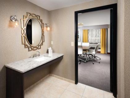 DoubleTree by Hilton Chattanooga Downtown - image 3