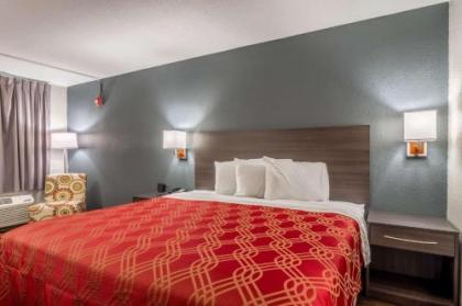 Econo Lodge East Ridge - Chattanooga - image 4