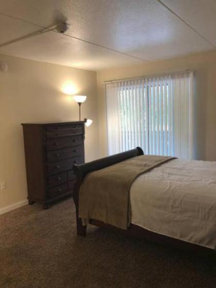 Check it out! 2 BR/ 1 B Apt very close to 1-24 - image 3