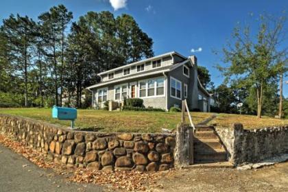 Spacious Historic Home Only 6 Mi to Dwntwn Chatt!