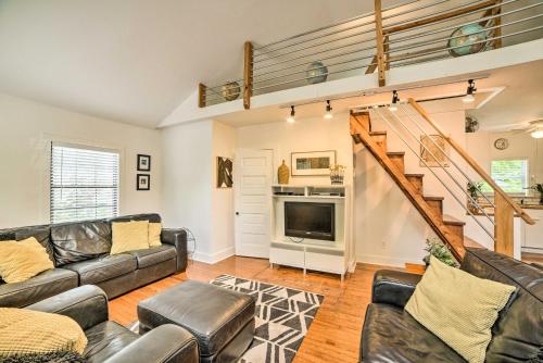 Modern St Elmo Cottage by Lookout Mtn and Near Dwtn - main image