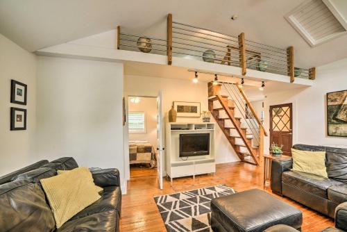 Modern St Elmo Cottage by Lookout Mtn and Near Dwtn - image 4