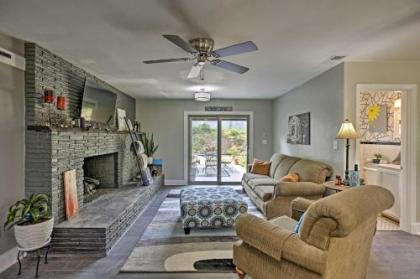 Family-Friendly Escape about 6 Mi to City Center! - image 2