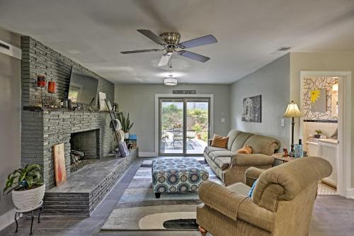 Family-Friendly Escape about 6 Mi to City Center! - image 2
