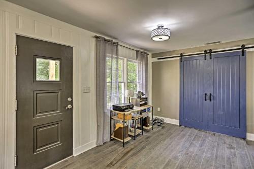 Family-Friendly Escape about 6 Mi to City Center! - image 3