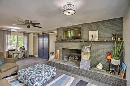 Family-Friendly Escape about 6 Mi to City Center! - image 5