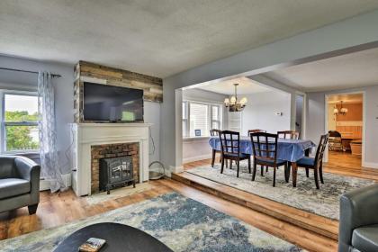 Family Cottage on Chaumont Bay Walk Downtown - image 6