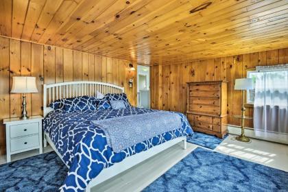 Family Cottage on Chaumont Bay Walk Downtown - image 7