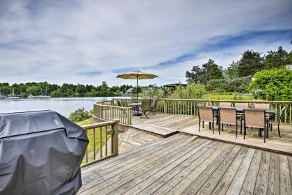 Family Cottage on Chaumont Bay Walk Downtown - image 8