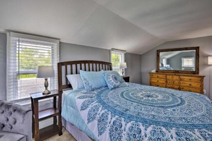 Family Cottage on Chaumont Bay Walk Downtown - image 9