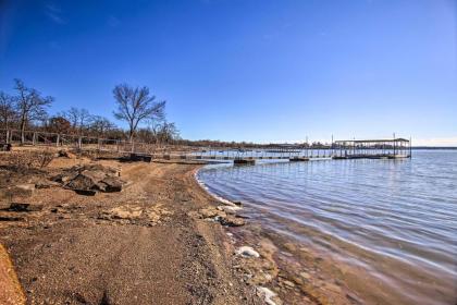 Lake Eufaula Hideaway with Fire Pit and Hot Tub! - image 12