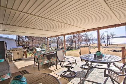 Lake Eufaula Hideaway with Fire Pit and Hot Tub! - image 13