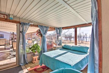 Lake Eufaula Hideaway with Fire Pit and Hot Tub! - image 15
