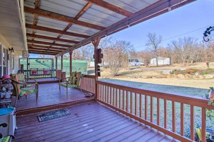 Lake Eufaula Hideaway with Fire Pit and Hot Tub! - image 6