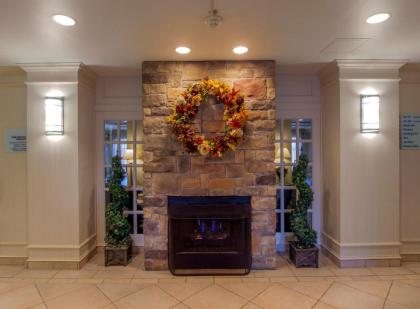 Holiday Inn Express & Suites Buffalo Airport an IHG Hotel - image 21