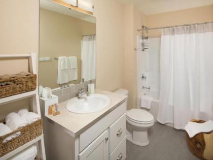 Lake & Vine Villa #15 - image 11