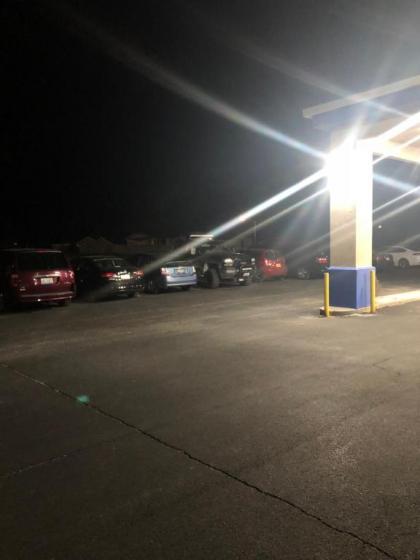 America's Best Value Inn Chenoa - image 14