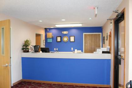 America's Best Value Inn Chenoa - image 7
