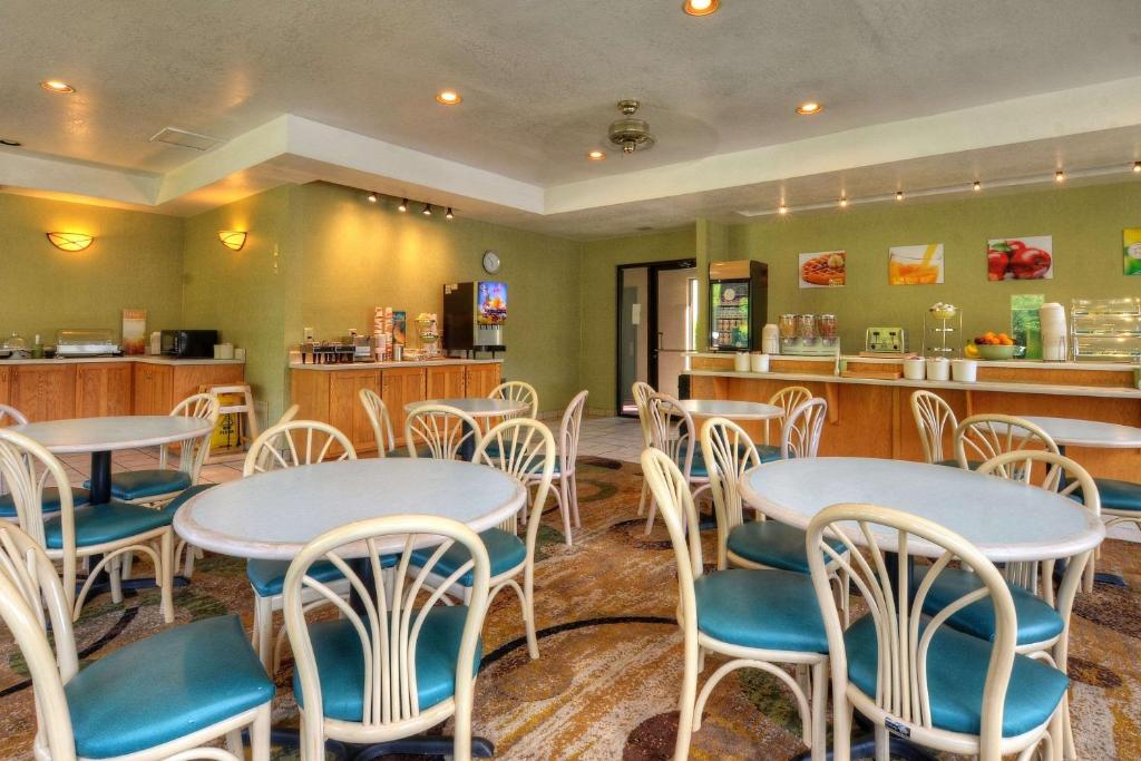 Quality Inn Cherokee - image 7